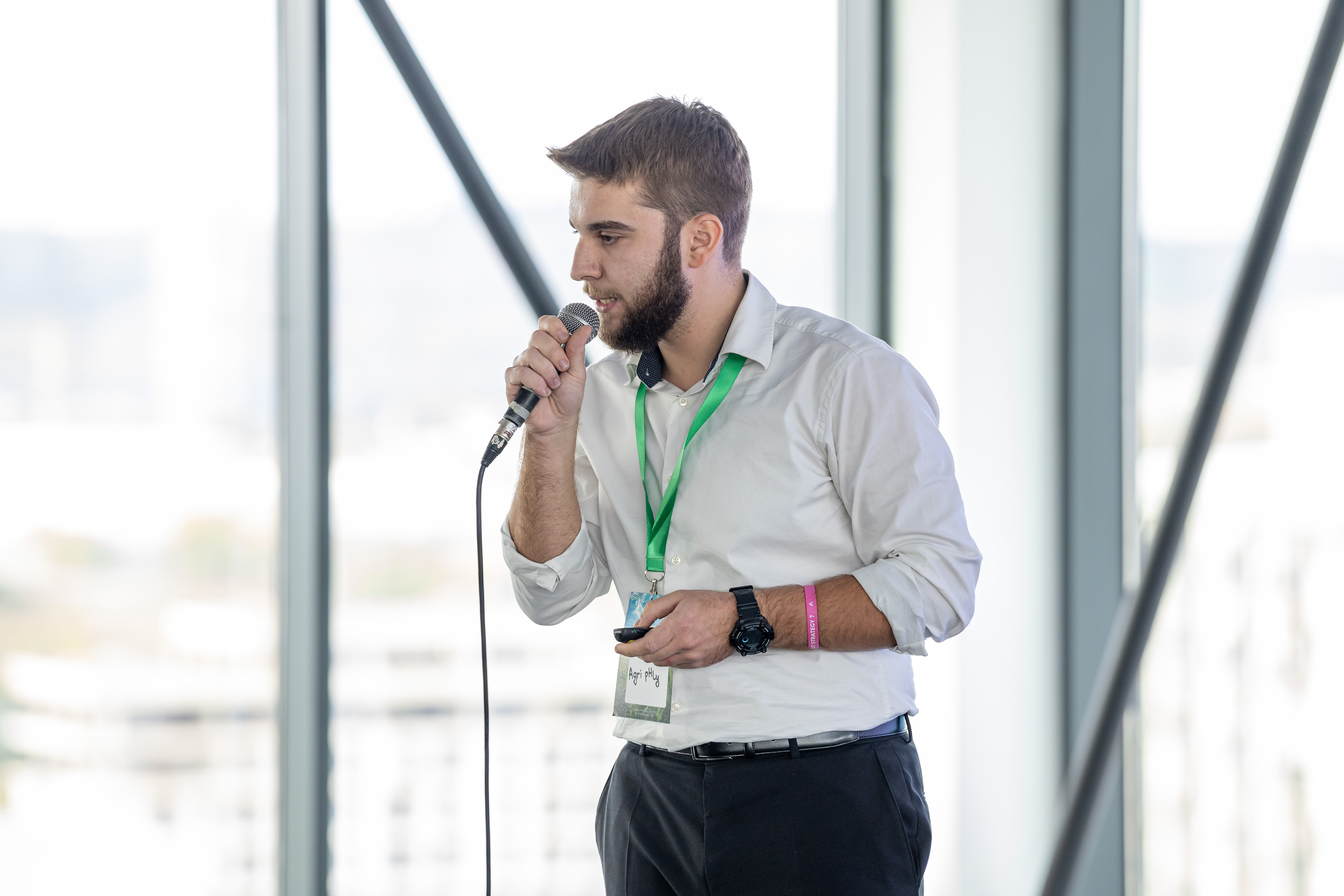 Agri-pHLy team — Iva Aleksovska and Mario Blazevski